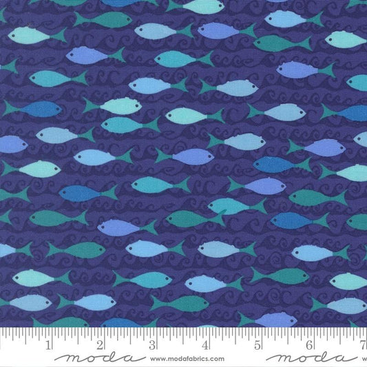 School of Fish in Seafoam quilting fabric, part of the Reef fabric collection by Kate Spain (SKU: 27344 42)