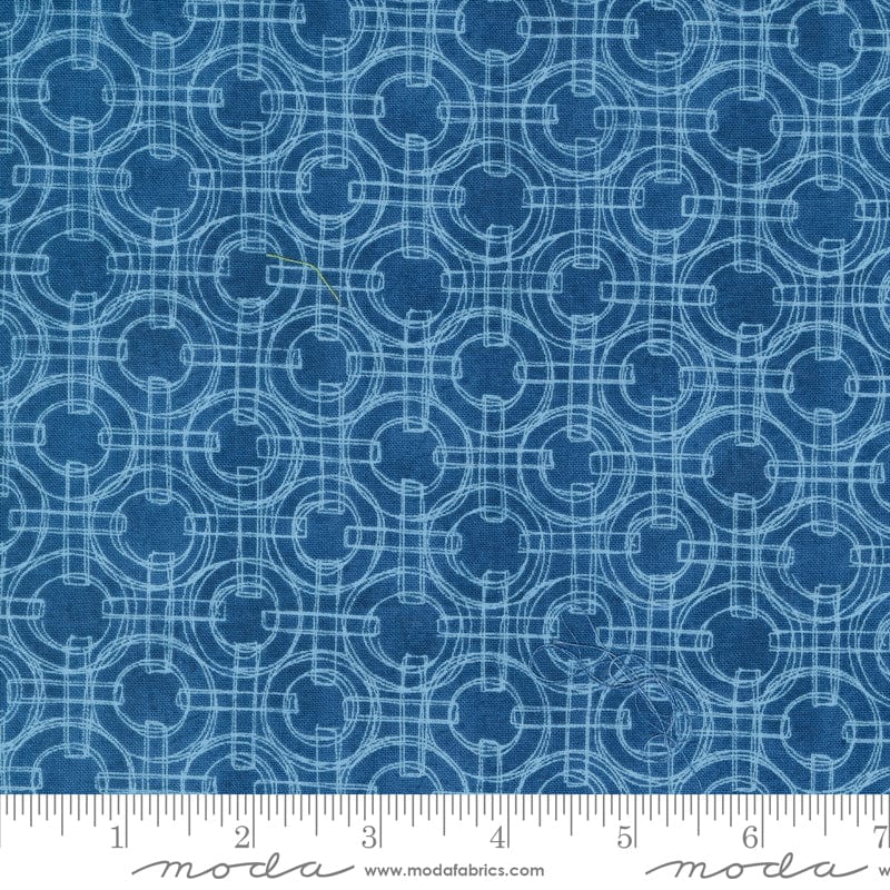 Cotton quilting fabric pattern called 'Linked Rings in Coastal'. Part of the 'Serena Shores' fabric collection. Designed by Robin Pickens for fabric company Moda. SKU: 48775 14. 44-45 inch width.