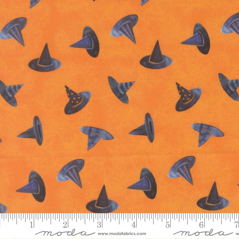 Witch Hats Pumpkin - Coven by Robin Pickens - Half Yard (Preorder)