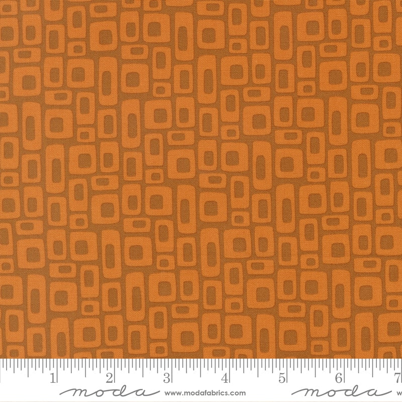 Marshmallow Rusty - Scenery by Elizabeth Hartman - Half Yard (Preorder)