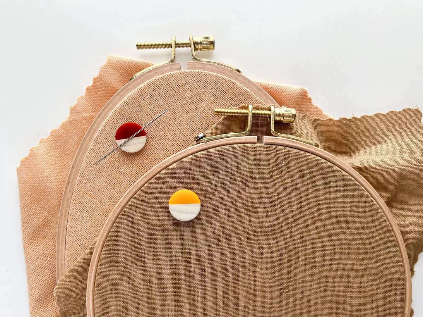 Circle Magnetic Needle Minder