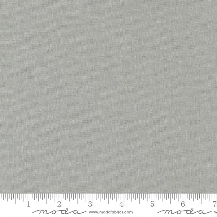 Bella Solids - Gray - 9900 83 - Half Yard