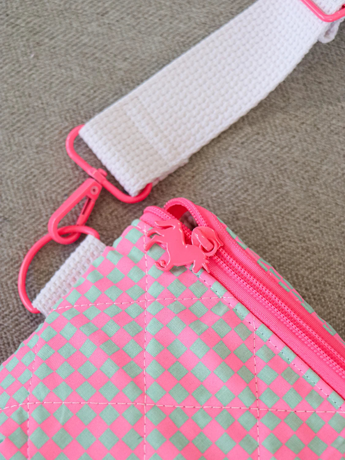 Sallie Tomato - Four Tula Pink Neon Pink #5 Unicorn Zipper Pulls - STS357NP (Preorder)