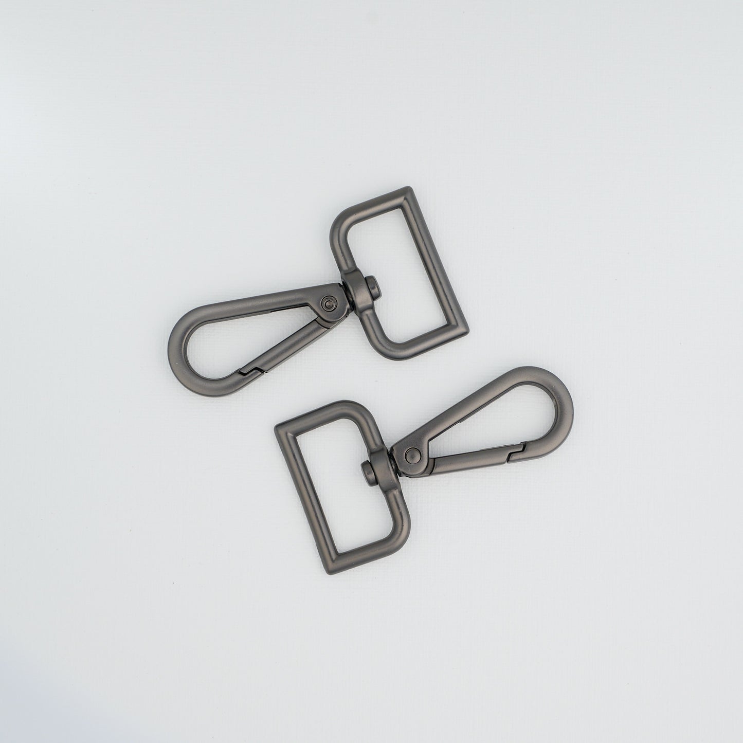 Pink Door Hardware - 1" Swivel Clasp - Gunmetal - 2 per pkg. - GM01SW