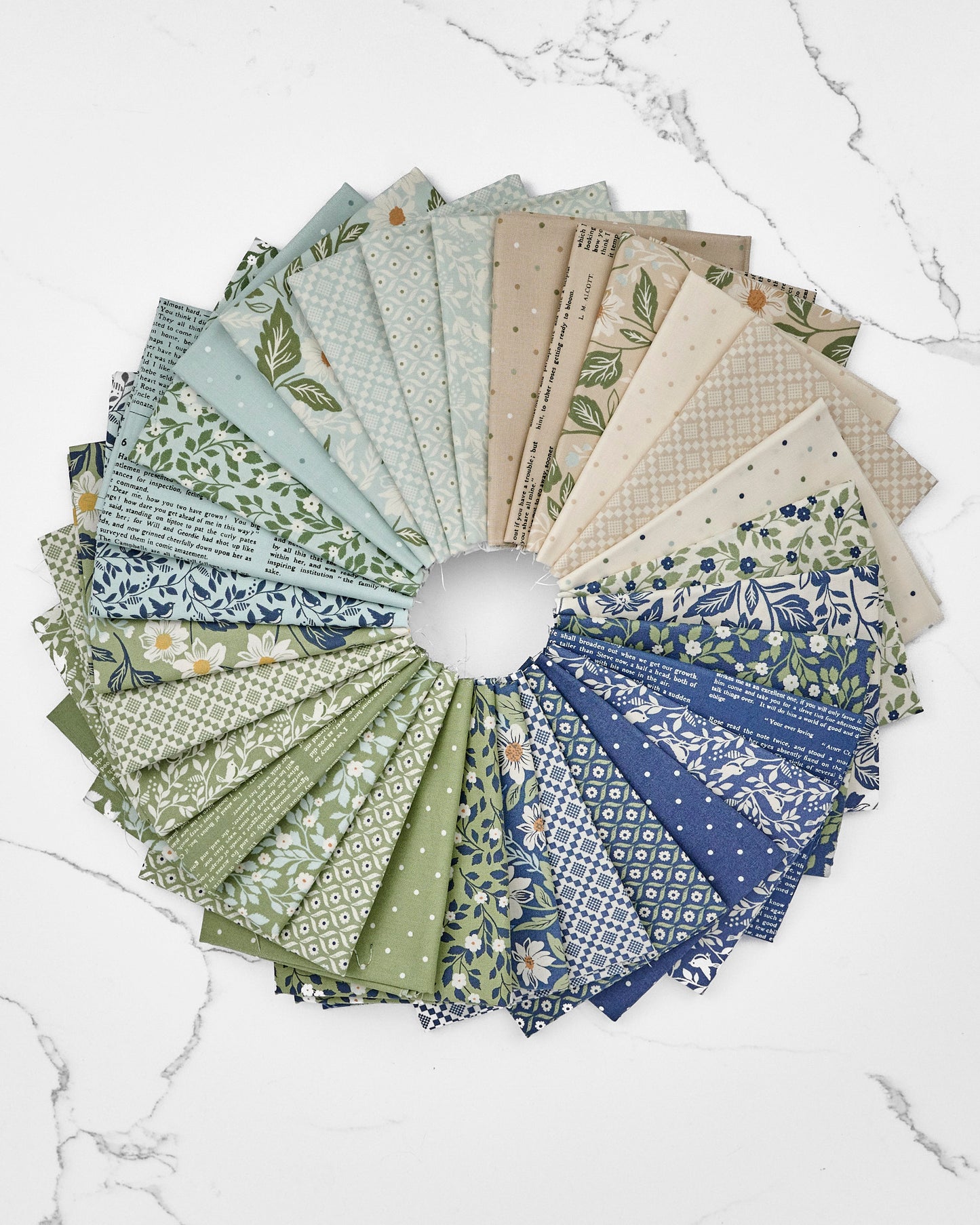 True Love Fat Quarter Bundle - Lella Boutique - 5260AB