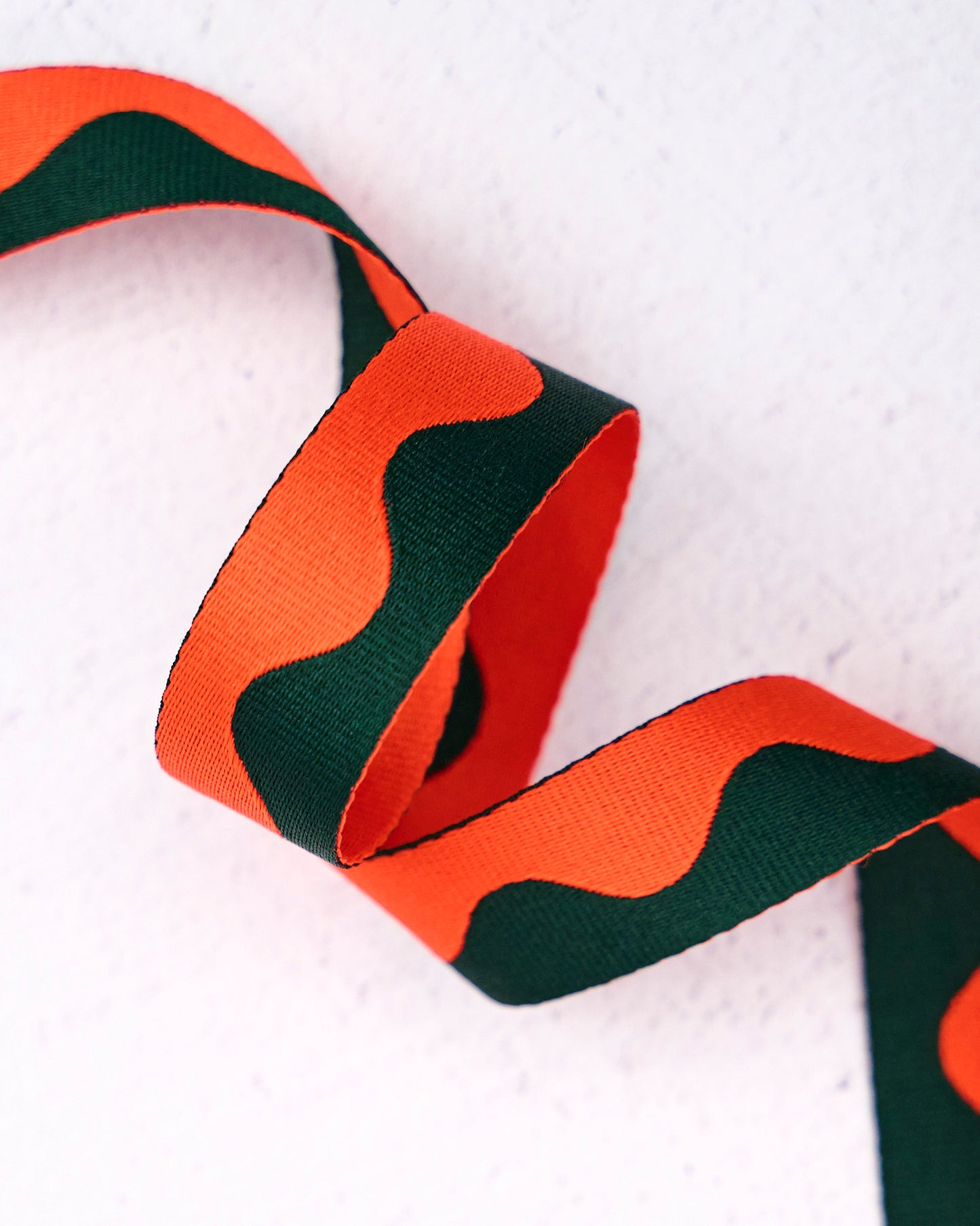 Wavy Webbing in Croton - 1" width - by Renaissance Ribbons - 3 YD PACK