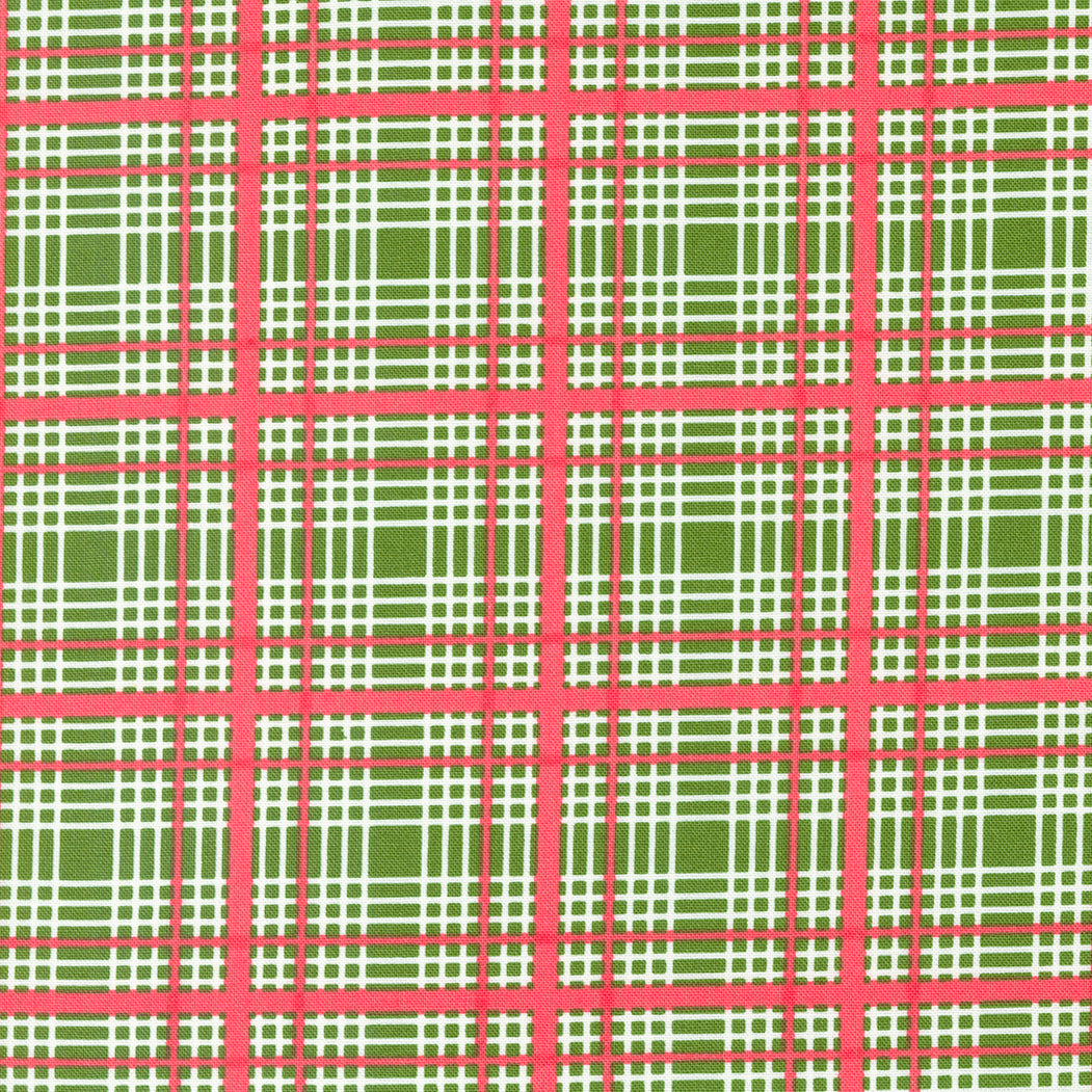 Favorite Things - Plaid in Evergreen - 37653 17 - Half Yard