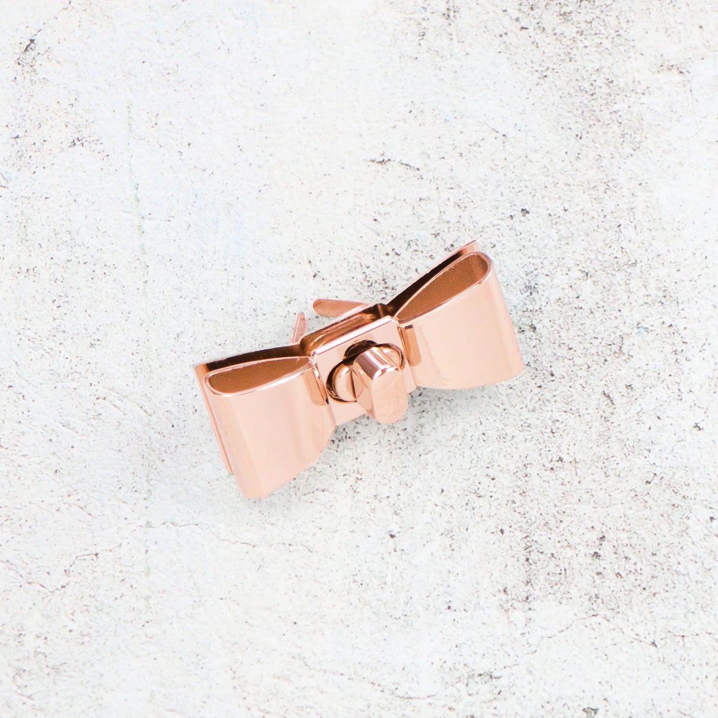 Bowtie Turn Lock - Rose Gold - Sallie Tomato - STS301C
