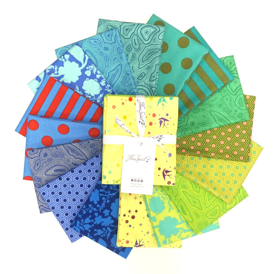 True Colors 2020 - Starling Fat Quarter Bundle of 16 Pieces - Tula Pink for Free Spirit - FB2FQTP.STARLING
