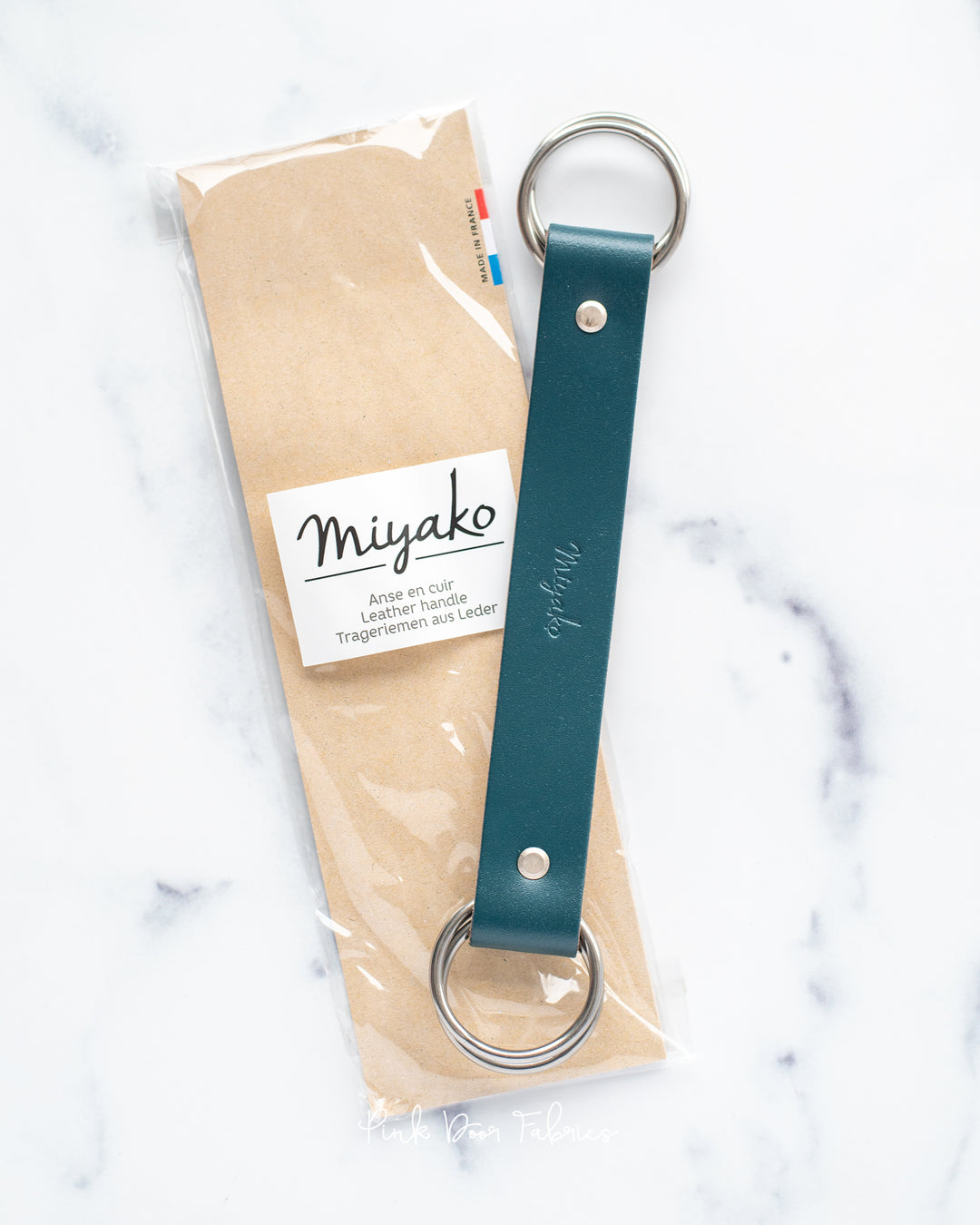 Bag hardware