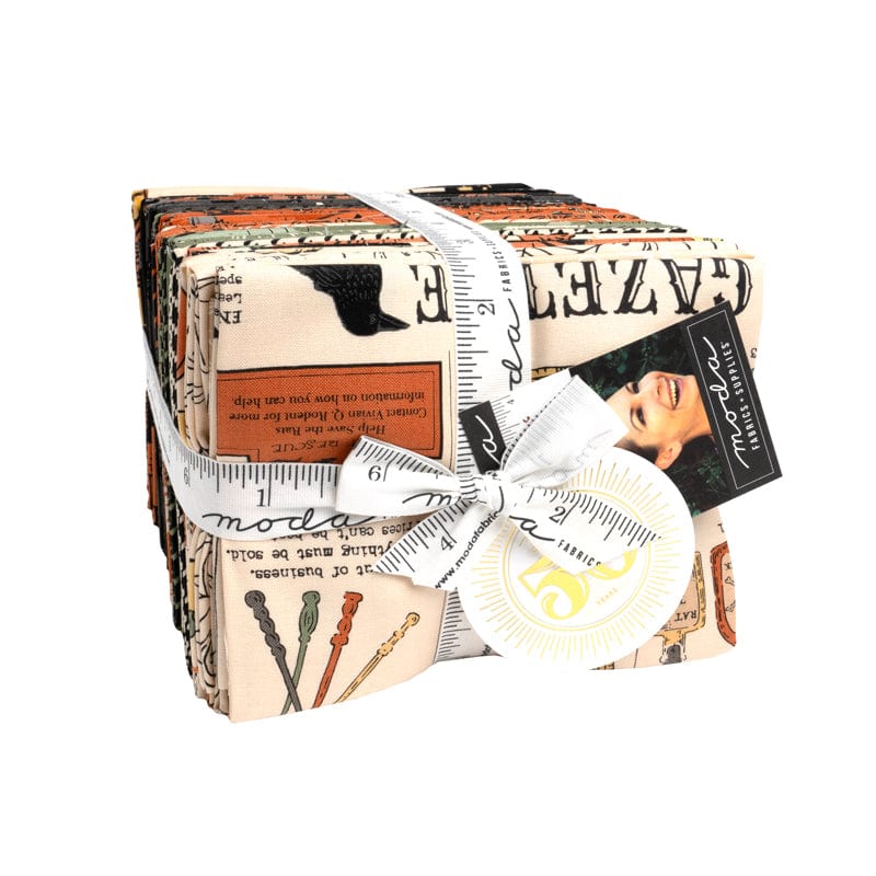 Home Sweet Haunt - 32 piece Fat Quarter Bundle - Stacy Iest Hsu - 20910AB