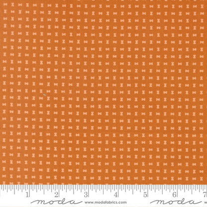Spools Pumpkin - Scenery by Elizabeth Hartman - Half Yard (Preorder)