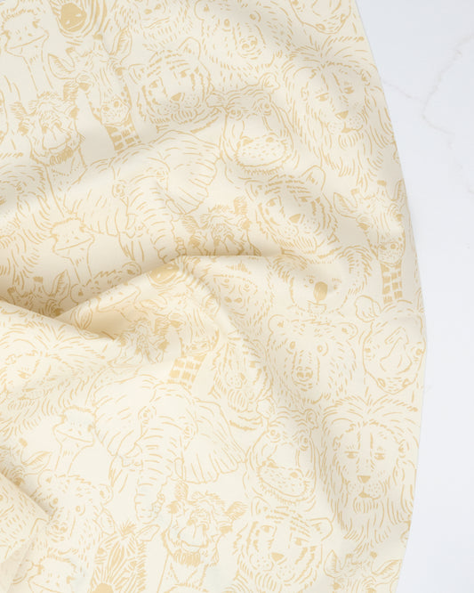 PREORDER - Animal Park Fun - One Big Happy Family - Stacy Iest Hsu - 20962 21 - Half Yard