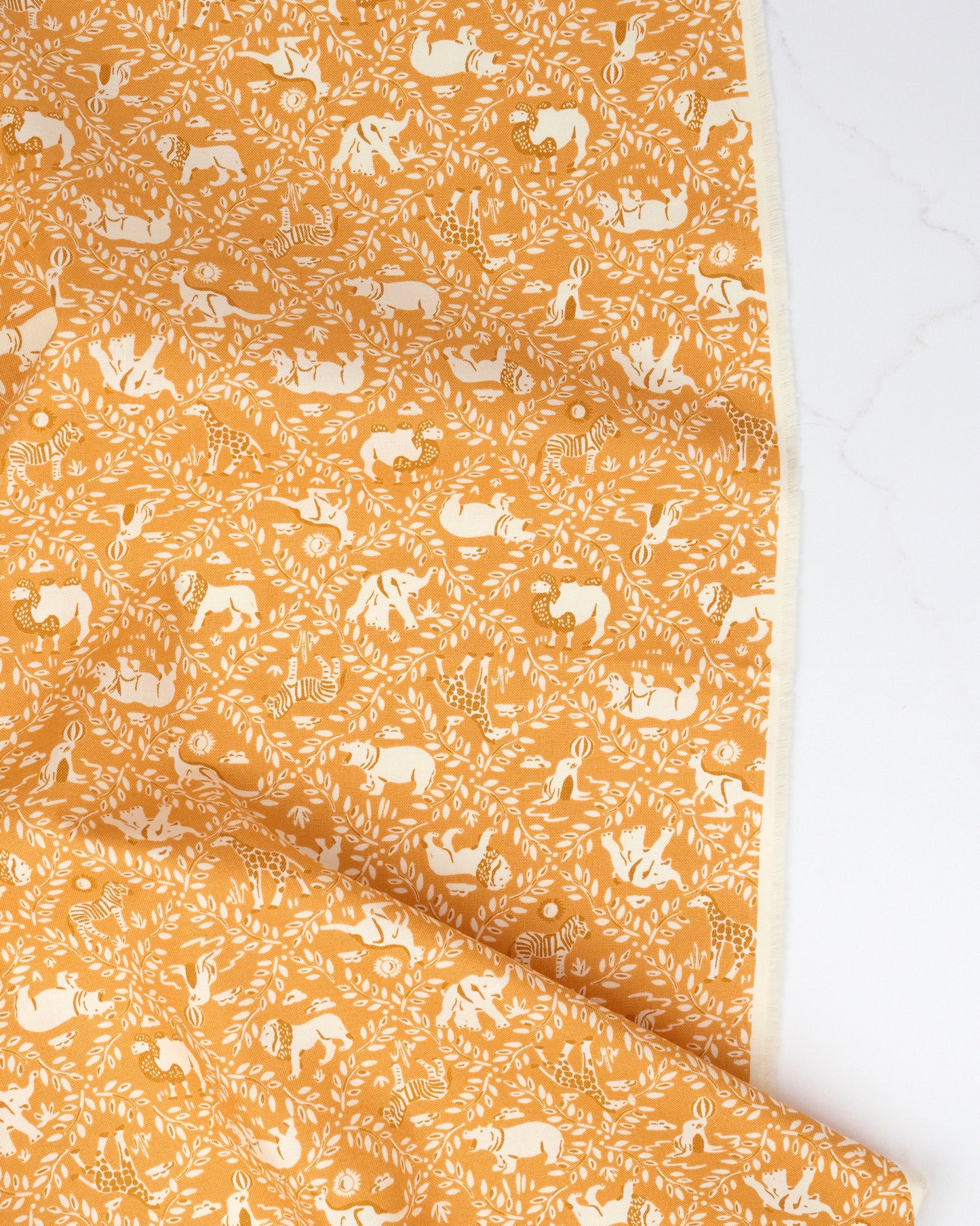 PREORDER - Animal Park Fun - Animal Crackers - Stacy Iest Hsu - 20964 18 - Half Yard