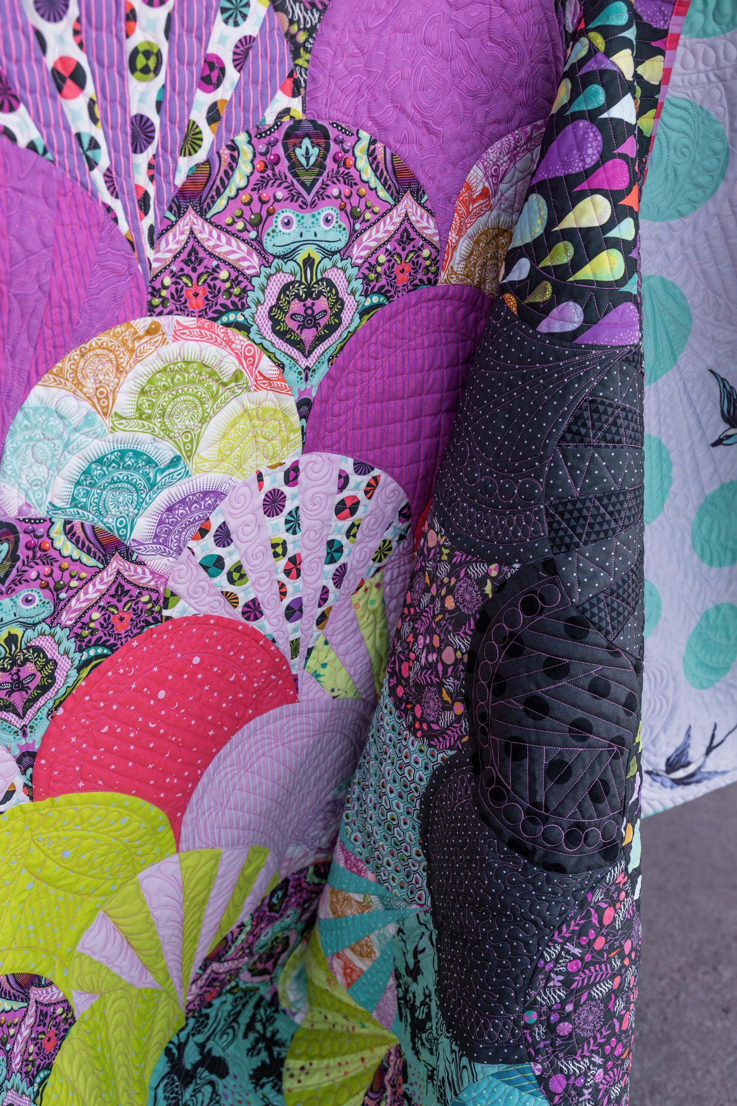 Glam Clam Quilt Kit - Prince Charming Déjà Vu by Tula Pink (Fabric Only) (Preorder)