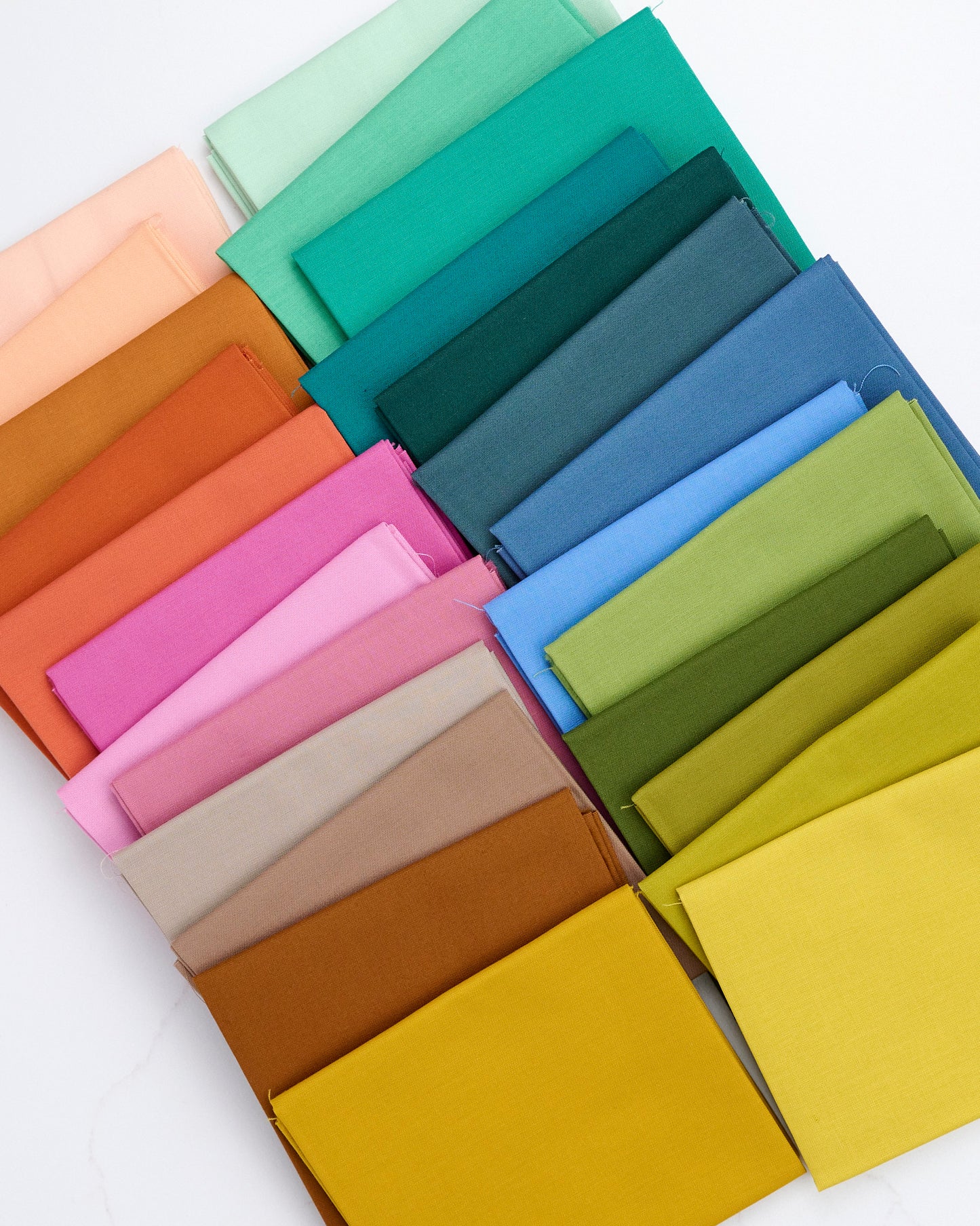 Bella Solids 2025 Fat Quarter Bundle (25 Pieces)