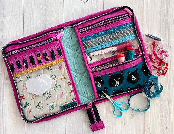 Atlas Zipper Case Kit - Teddy and the Bears