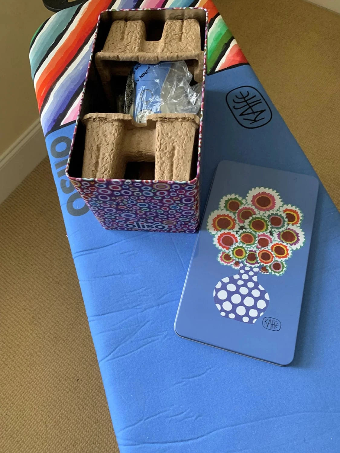 Oliso - Kaffe Fassett Mini Iron with Trivet - M3PRO-KAFFE