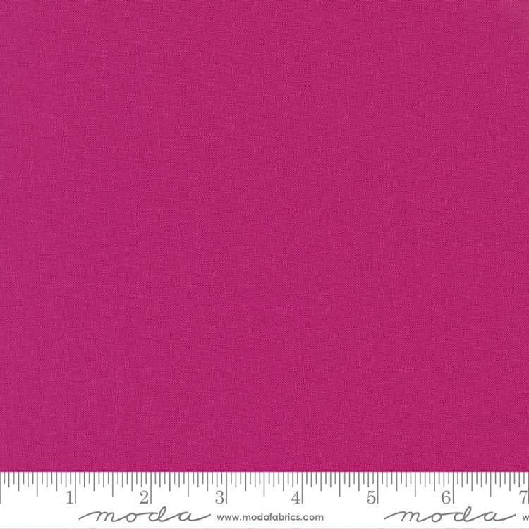 Bella Solids - Berrylicious - 9900 214 - Half Yard