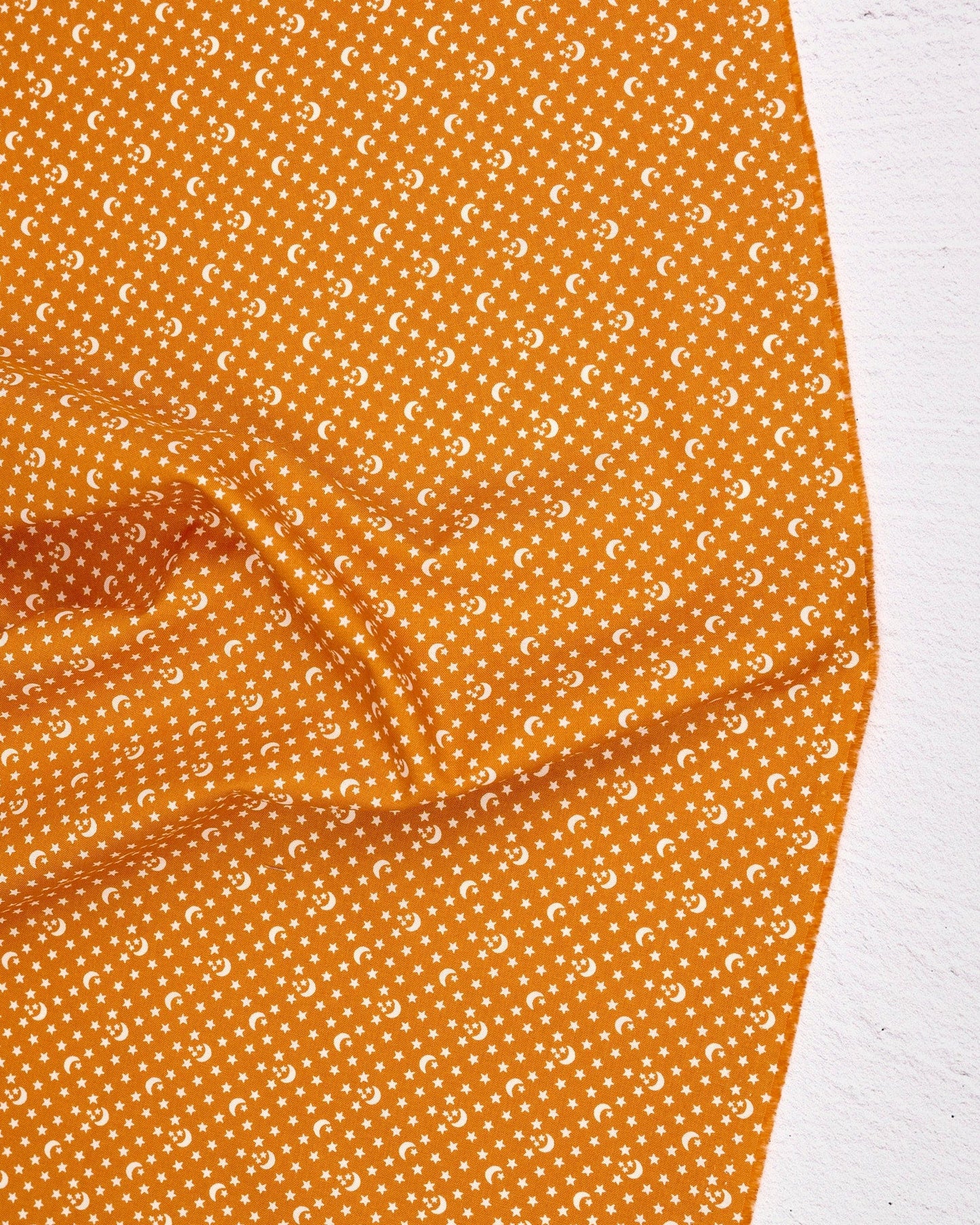 Ooh Lucky Lucky - Moon and Stars in Caramel - Alexia Abegg - RS4118 15 - Half Yard