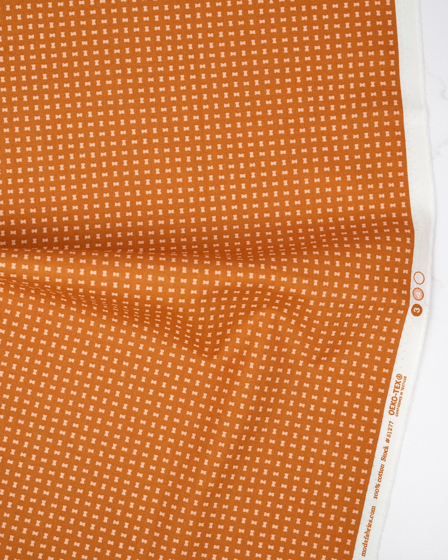 Spools Pumpkin - Scenery by Elizabeth Hartman - Half Yard (Preorder)