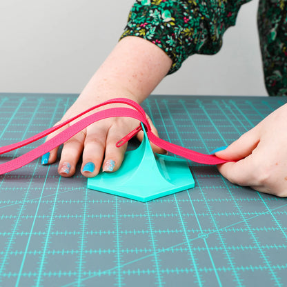 The Gypsy Quilter - Zipper Jig - Gypsy Turquoise - TGQ119L