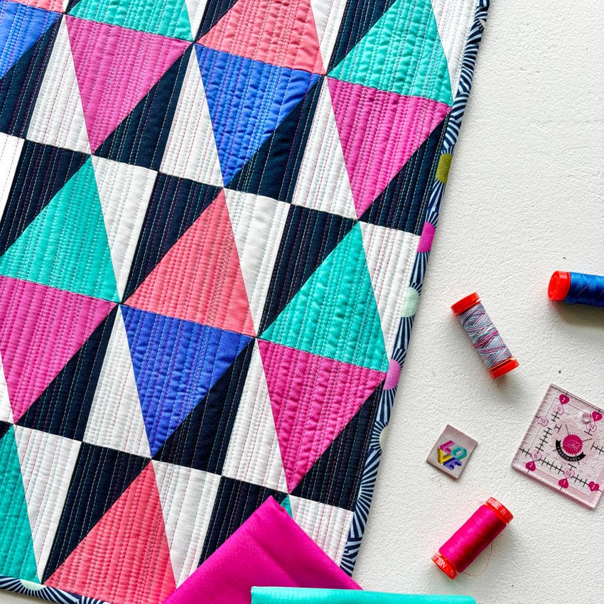 Tied With a Ribbon - Sidewalk Mini Quilt Pattern - TR073