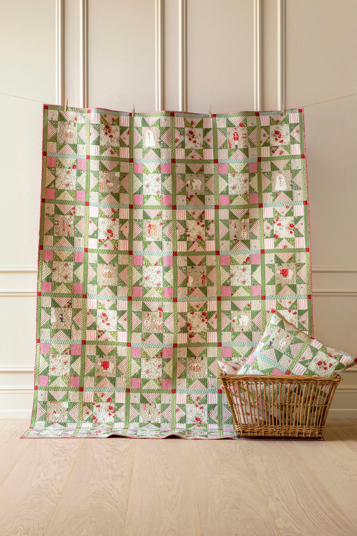 Christmas Star Quilt Kit - Tilda's Merry Little Christmas - Fabric Only (Preorder)
