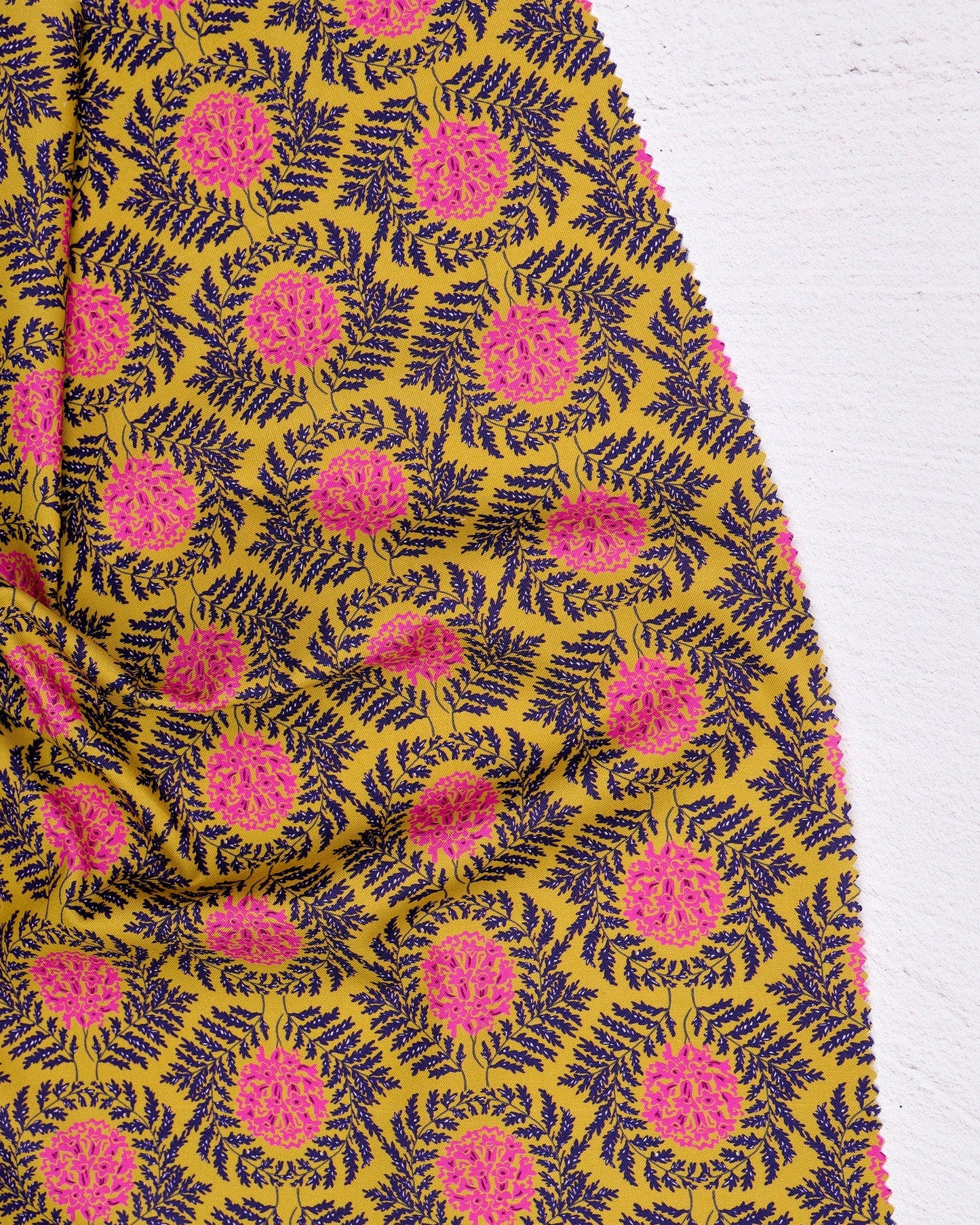 Wandering Eye - Mini Jacaranda in Warm - Kathy Doughty - 91068-55 - Half Yard