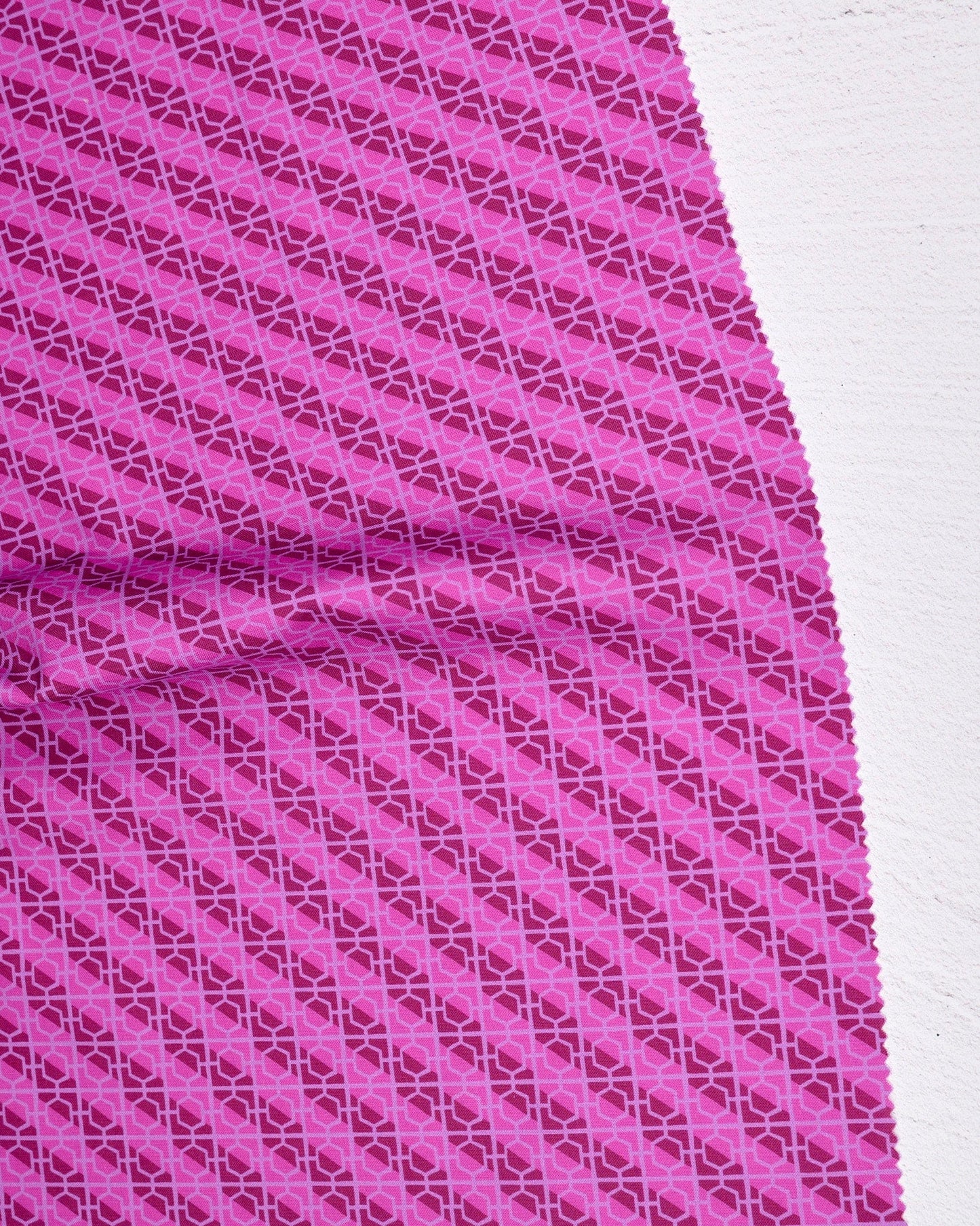 Wandering Eye - Cinder Block in Warm - Kathy Doughty - 91071-28 - Half Yard