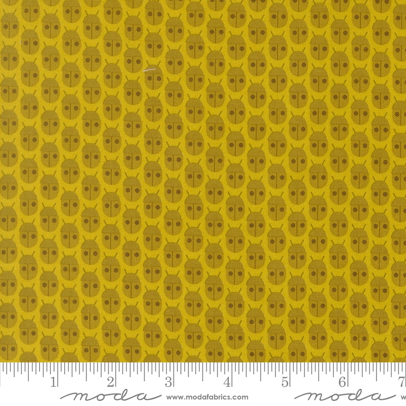 Popcorn Little Bugs in Citrine - by Elizabeth Hartman for Moda (Preorder)