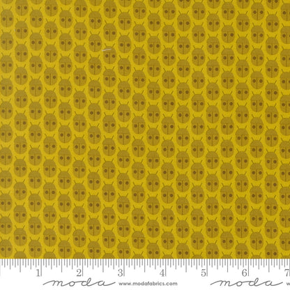 Popcorn Little Bugs in Citrine - by Elizabeth Hartman for Moda (Preorder)