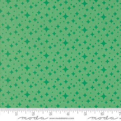 Popcorn Starlight in Jade - by Elizabeth Hartman for Moda (Preorder)