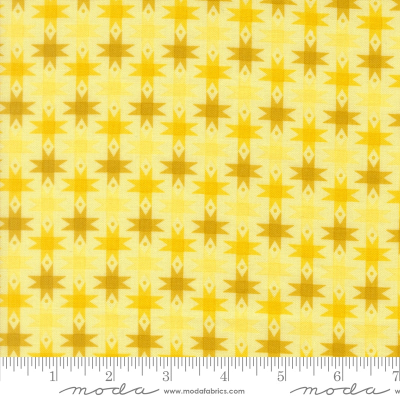 Popcorn Ribbon Stars in Sunshine - by Elizabeth Hartman for Moda (Preorder)