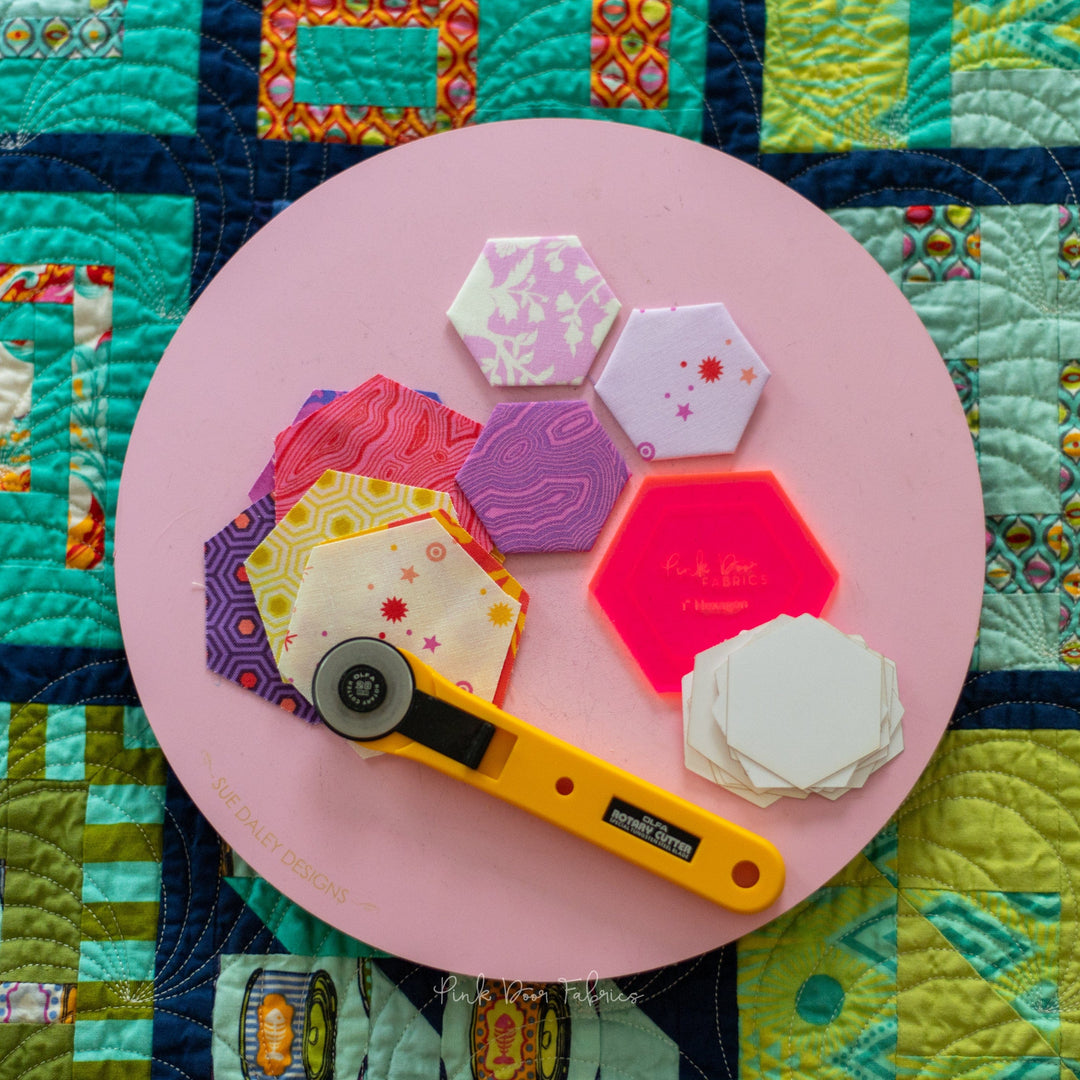 1 1-hexagon-starter-kit-acrylic-template-and-30-paper-pieces-pdf-1i