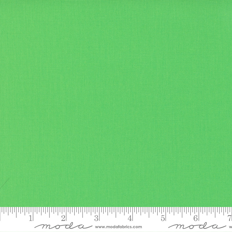 Bella Solids - Kiwi - 9900 189 - Half Yard