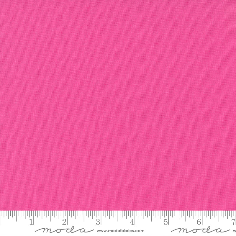 Bella Solids - Fuchsia - 9900 190 - Half Yard