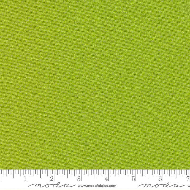 Bella Solids - Limeade - 9900 369 - Half Yard