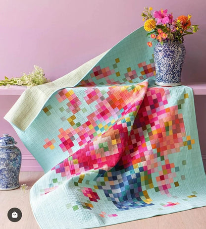 Tilda - Flower Vase Embroidery - Quilt Kit - TILDA_VASEFLOWER
